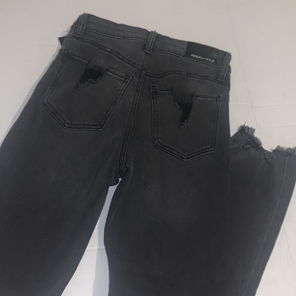 Kendall and Kylie | The ICON high Rise Straight - Picture 4 of 5